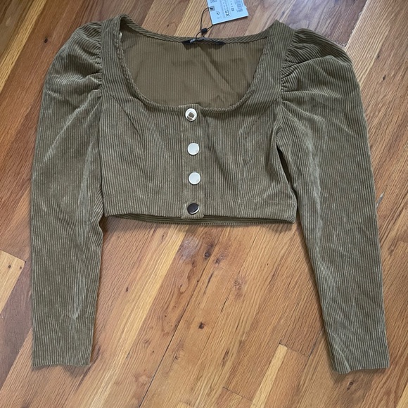 Top - Picture 2 of 3